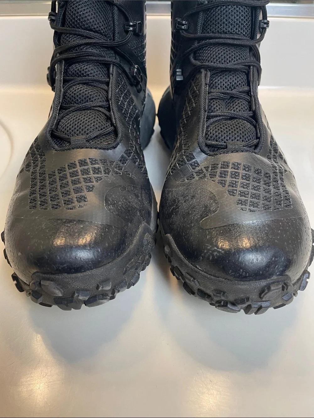Under Armour STORM Proof Men’s HOVR Dawn Waterproof 2.0 Black Anthracite Boots